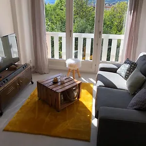 https://appartement-de-charme-idealement-situe.fr-provencehotel.com