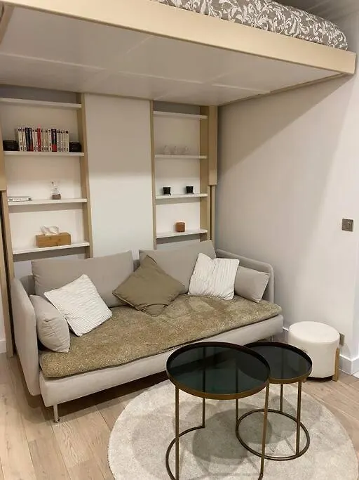 Joli Studio Paris 17 Appartement